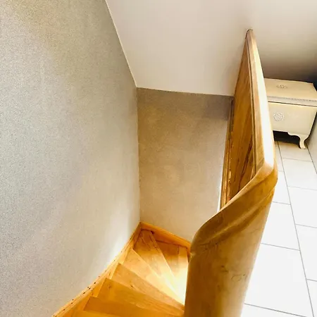 Komplettes Haus Naehe Messe Fuer Bis Zu 10 Gaeste Appartement