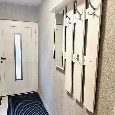 Komplettes Haus Naehe Messe Fuer Bis Zu 10 Gaeste