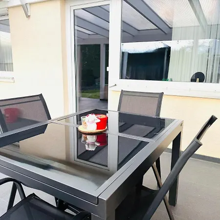 Appartement Komplettes Haus Naehe Messe Fuer Bis Zu 10 Gaeste *