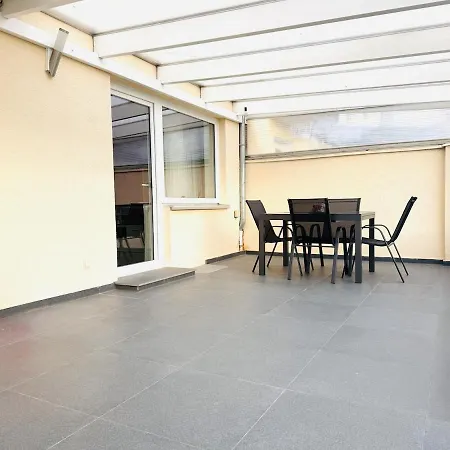 Komplettes Haus Naehe Messe Fuer Bis Zu 10 Gaeste *