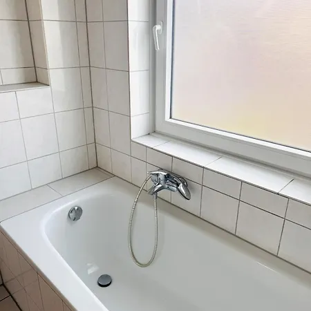 Komplettes Haus Naehe Messe Fuer Bis Zu 10 Gaeste Apartamento Hanôver