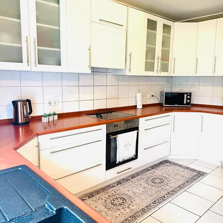 Komplettes Haus Naehe Messe Fuer Bis Zu 10 Gaeste *